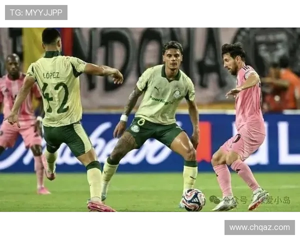 点球争议 + 替补席染红!博卡 2-0 领先遭逆转,球员怒斥裁判(1) 点球争议 + 替补席染红!博卡 2-0 领先遭逆转,球员怒斥裁判(1)